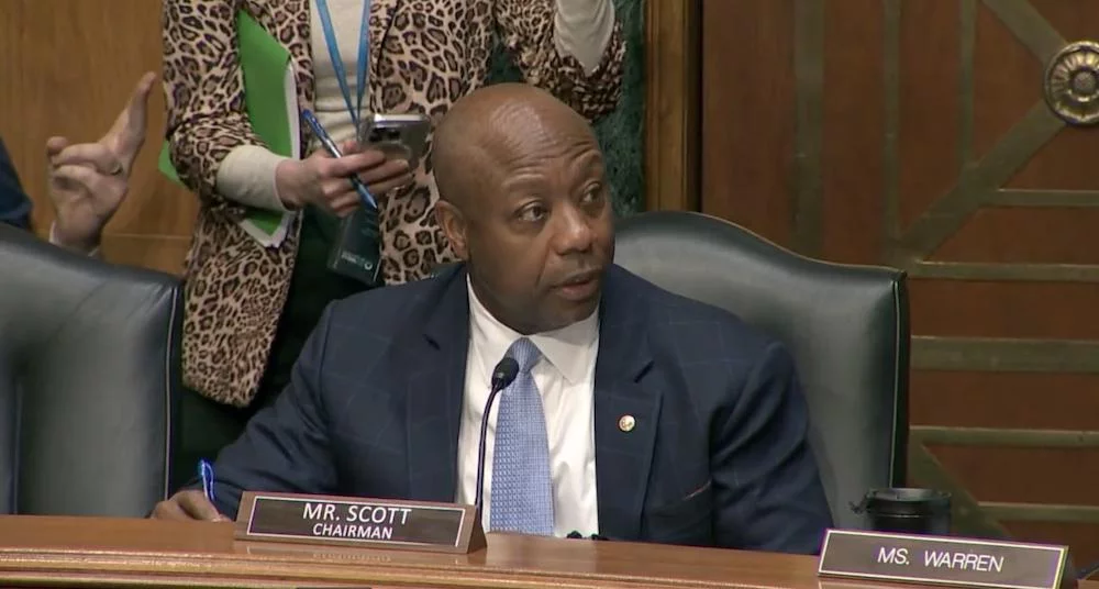 Democrats Join Republicans to Advance GENIUS Stablecoin Bill in Senate Banking Committee