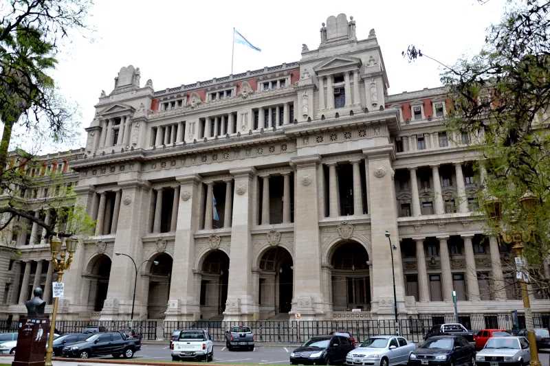 Argentina Probe Examines Officials in Libra Token Scandal