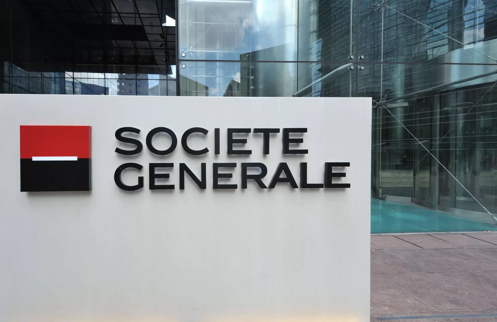 Société Générale Expands Digital Asset Portfolio with USD Stablecoin Launch