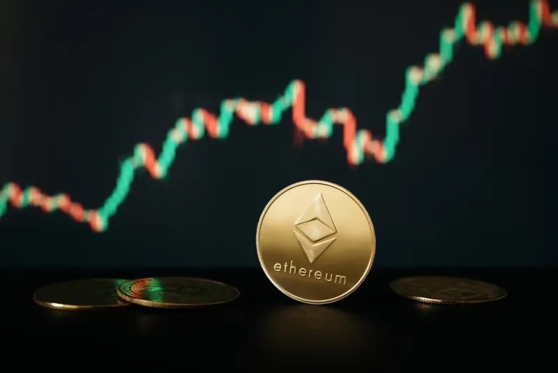 Ether Hits $3,800 as Bitcoin Steadies Above $118k