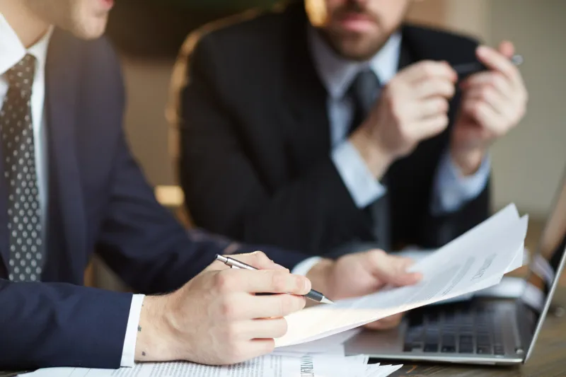 Democrats Challenge Housing Regulator's Plan to Include Crypto in Mortgage Approvals