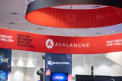 Densan and SMBC Group Partner with the Avalanche Foundation