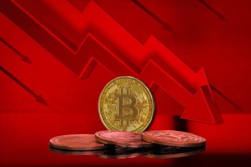 Bitcoin Dips Below $108k as Long Traders Suffer Massive Liquidation