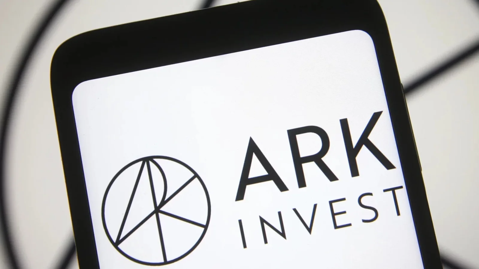 Cathie Wood’s Ark Invest Doubles Down on Coinbase Amid Market Dip