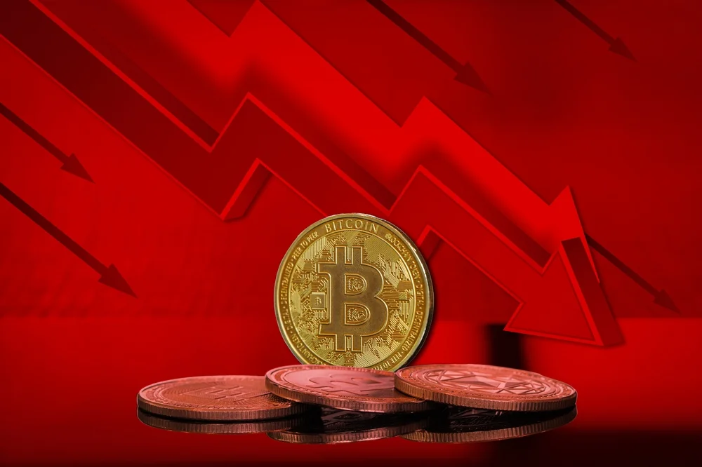 Bitcoin Dips Below $63K as U.S.-Iran Tensions and Trump’s China Claims Weigh on Risk Assets