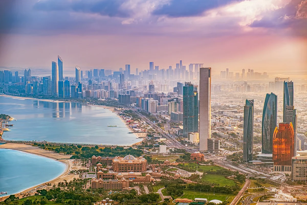 Coinbase Wins UAE License to Launch Tokenized Securities Hub
