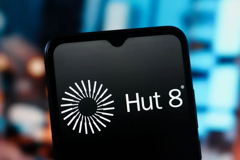 Hut 8 Wins $140M Bid for Bankrupt Poolin's Texas Data Centers