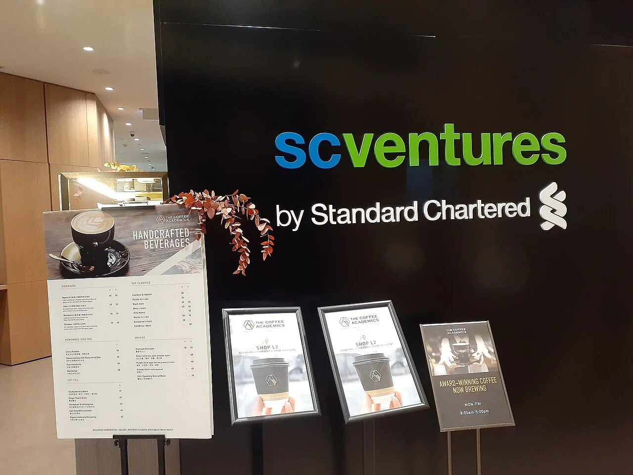Standard Chartered Lets UAE Clients Trade Bitcoin From Their Bank Account